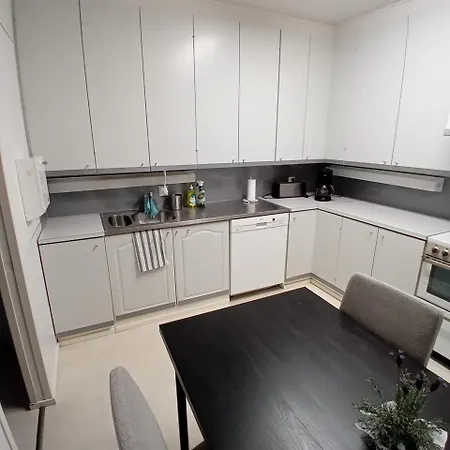 Four Bedroom In Apartment *